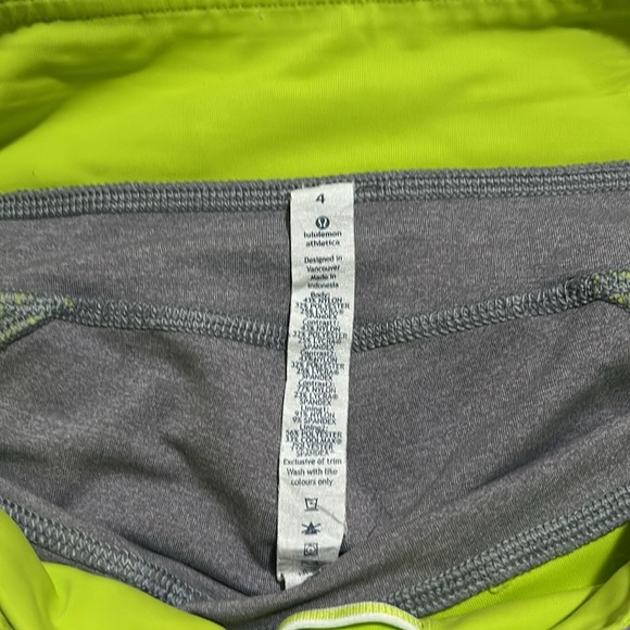 Lululemon Crop Leggings- Chase Me - Picture 8 of 8